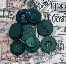 Load image into Gallery viewer, Lovely set of 8 Forest Green Plastic Buttons
